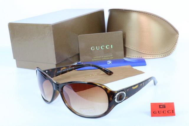 GUCCl Boutique Sunglasses 098